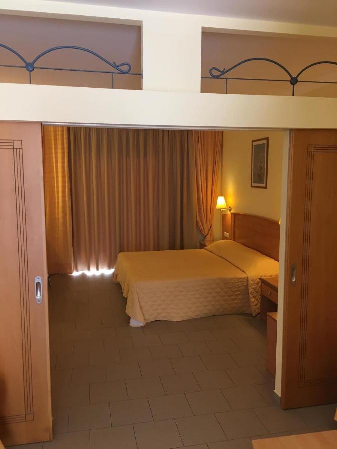 Coloma Apartments Pefkos Pefki  Luaran gambar